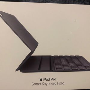 ipad pro keyboard case need gone asap!